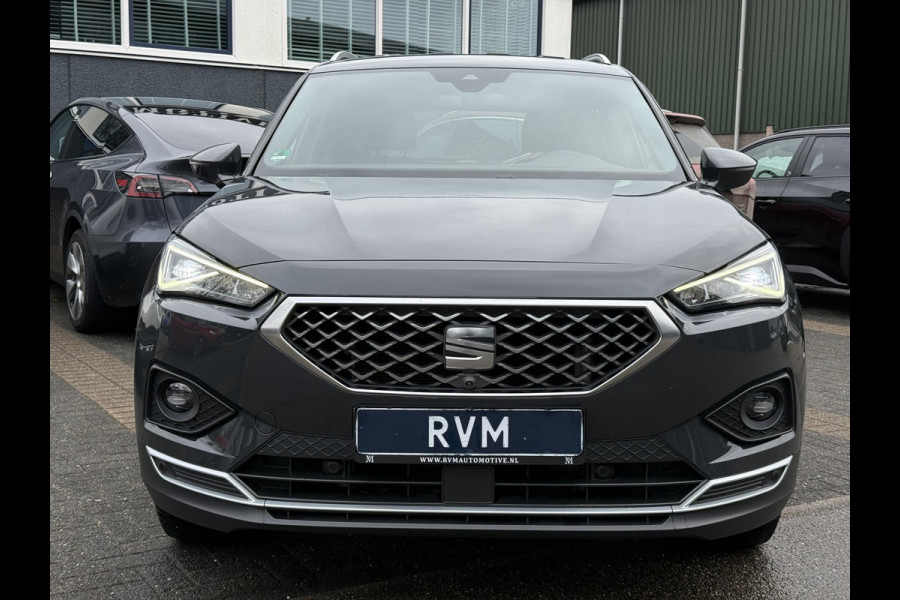 Seat Tarraco 1.4 TSI e-Hybrid PHEV Xperience Business Intense ELEK. ACHTERKLEP| DODE HOEK SENSOR| STOEL+ STUUR VERWARMING| 360 CAMERA | ACHTERBANK VERWARMD| CARPLAY| RIJKLAARPRIJS INCL. 12 MND BOVAG GARANTIE