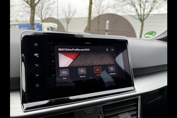 Seat Tarraco 1.4 TSI e-Hybrid PHEV Xperience Business Intense ELEK. ACHTERKLEP| DODE HOEK SENSOR| STOEL+ STUUR VERWARMING| 360 CAMERA | ACHTERBANK VERWARMD| CARPLAY| RIJKLAARPRIJS INCL. 12 MND BOVAG GARANTIE