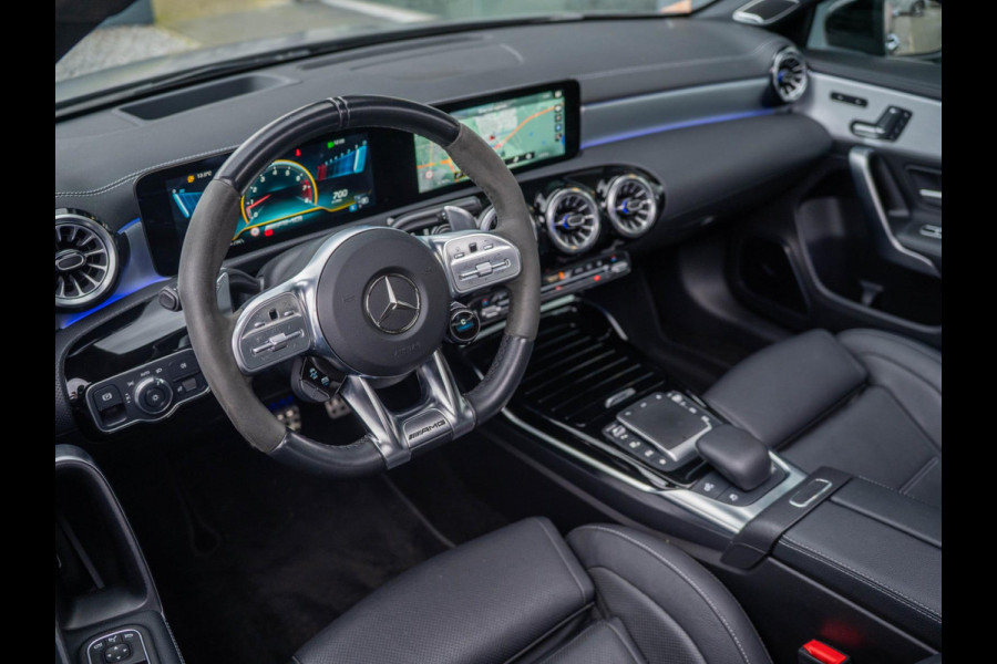 Mercedes-Benz A-Klasse AMG 35 4MATIC / Org.NL / Kuip / Aero / HUD / Burm / Pano / 360 / Ambient / Stl. Koeling / Multibeam