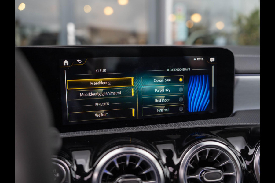 Mercedes-Benz A-Klasse AMG 35 4MATIC / Org.NL / Kuip / Aero / HUD / Burm / Pano / 360 / Ambient / Stl. Koeling / Multibeam