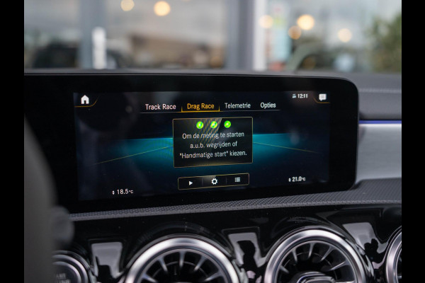 Mercedes-Benz A-Klasse AMG 35 4MATIC / Org.NL / Kuip / Aero / HUD / Burm / Pano / 360 / Ambient / Stl. Koeling / Multibeam