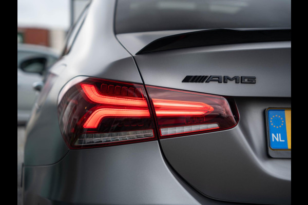 Mercedes-Benz A-Klasse AMG 35 4MATIC / Org.NL / Kuip / Aero / HUD / Burm / Pano / 360 / Ambient / Stl. Koeling / Multibeam
