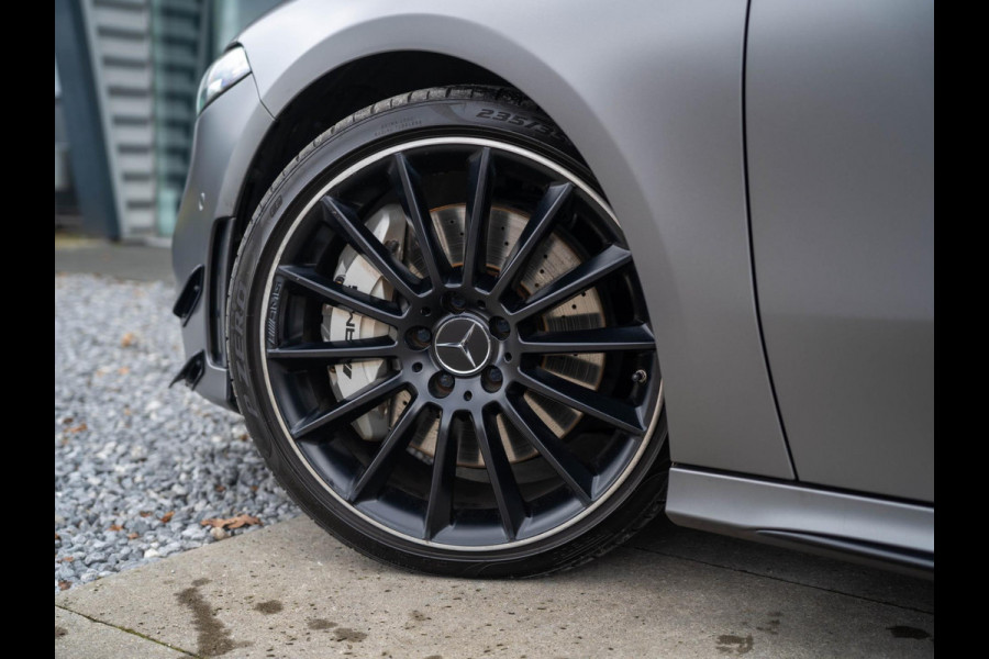 Mercedes-Benz A-Klasse AMG 35 4MATIC / Org.NL / Kuip / Aero / HUD / Burm / Pano / 360 / Ambient / Stl. Koeling / Multibeam