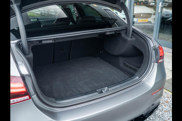 Mercedes-Benz A-Klasse AMG 35 4MATIC / Org.NL / Kuip / Aero / HUD / Burm / Pano / 360 / Ambient / Stl. Koeling / Multibeam