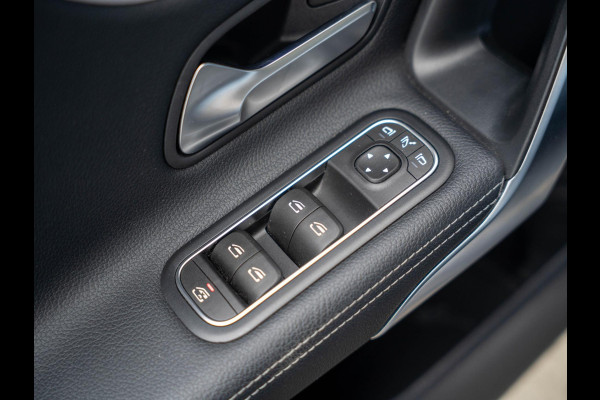 Mercedes-Benz A-Klasse AMG 35 4MATIC / Org.NL / Kuip / Aero / HUD / Burm / Pano / 360 / Ambient / Stl. Koeling / Multibeam