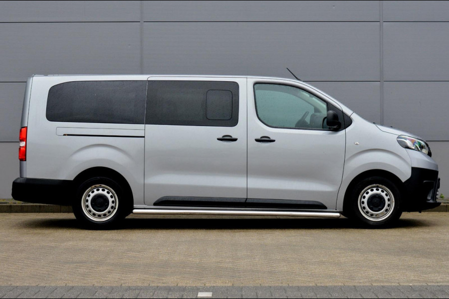 Toyota Proace Shuttle 1.5 D-4D Navigator Long
