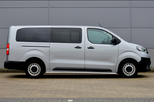 Toyota Proace Shuttle 1.5 D-4D Navigator Long