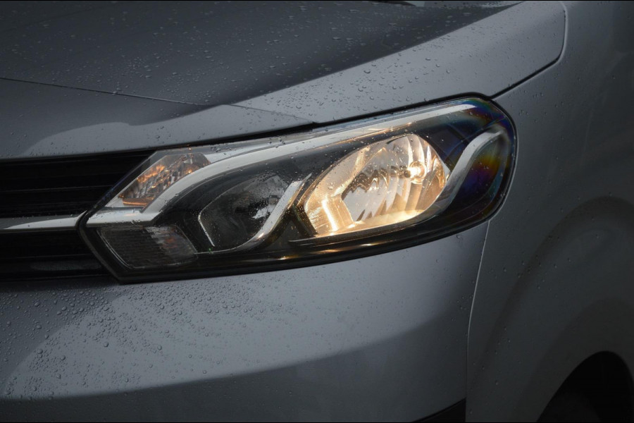 Toyota Proace Shuttle 1.5 D-4D Navigator Long