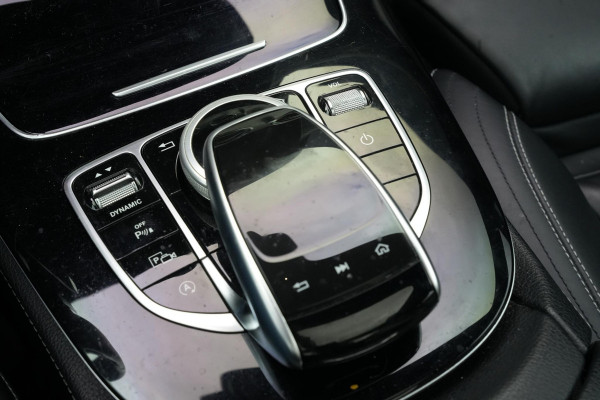 Mercedes-Benz E-Klasse 220 d Business Solution AMG Panoramadak WideScreen Ambient Luxe Leder