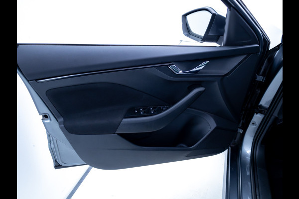 Škoda Kamiq 1.0 TSI Business Edition automaat | Cruise | Parkeersensoren V+A | Climate control | Apple Carplay, Android auto, Led, Extra getint glas achter