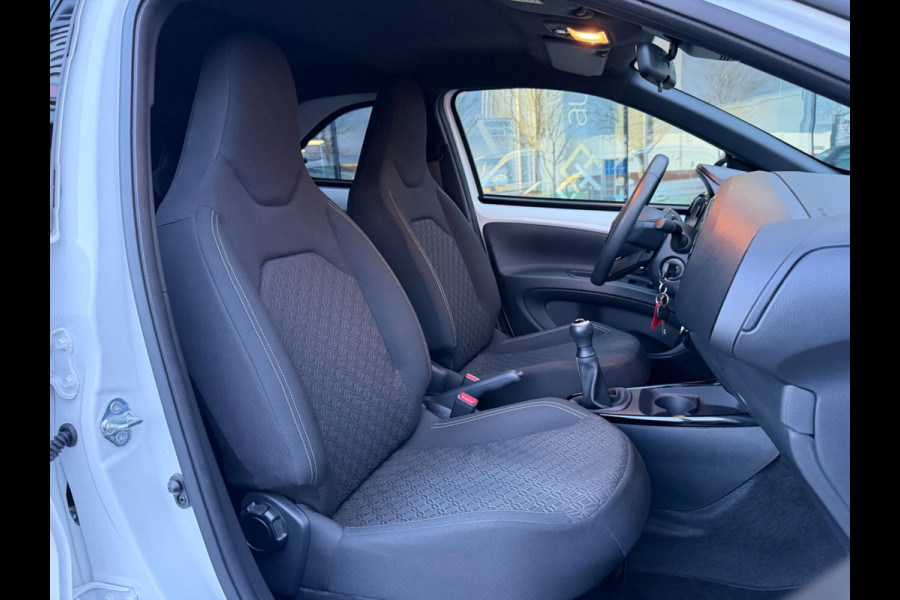 Toyota Aygo X 1.0 VVT-i MT Pulse, 2-tone, NAP, 1e eigenaar, CarPlay