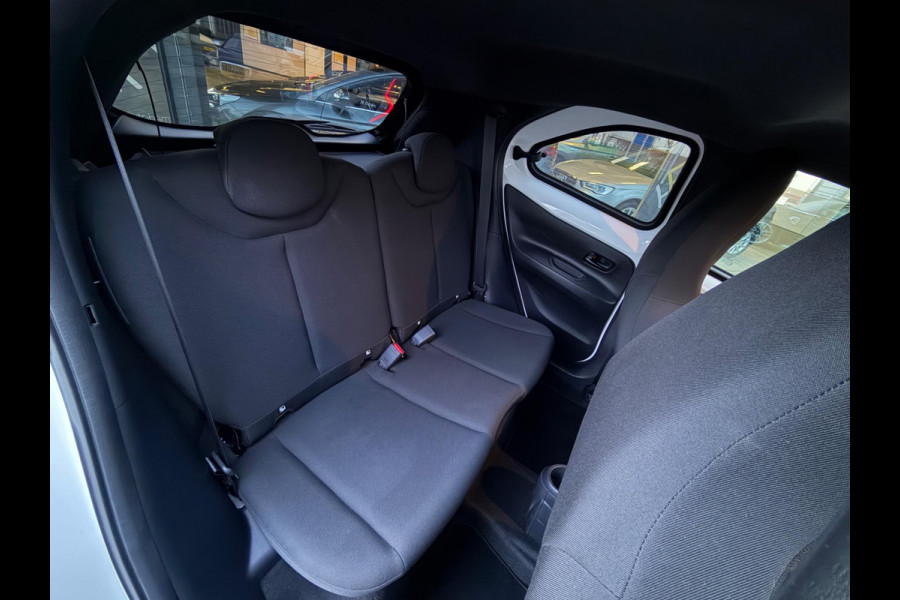 Toyota Aygo X 1.0 VVT-i MT Pulse, 2-tone, NAP, 1e eigenaar, CarPlay