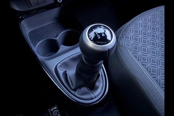 Toyota Aygo X 1.0 VVT-i MT Pulse, 2-tone, NAP, 1e eigenaar, CarPlay