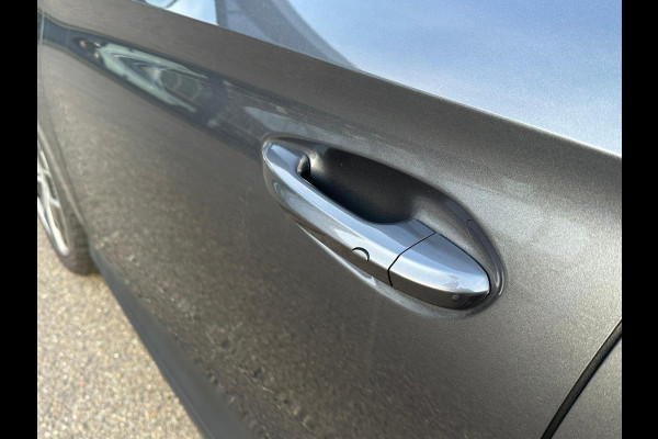 MG Mg4 electric Luxury 64 kWh |LONG RANGE|  11.000KM! | 7 JAAR GARANTIE BIJ MG| SUPER COMPLETE AUTO| RONDOMZICHT CAMERA| STOEL+ STUUR VERWARMING| DODE HOEK