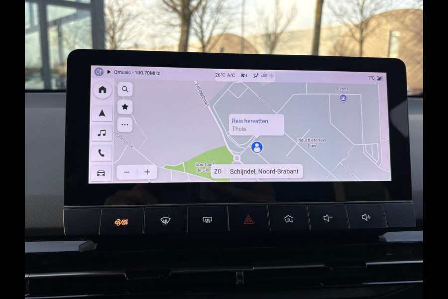 MG Mg4 electric Luxury 64 kWh |LONG RANGE|  11.000KM! | 7 JAAR GARANTIE BIJ MG| SUPER COMPLETE AUTO| RONDOMZICHT CAMERA| STOEL+ STUUR VERWARMING| DODE HOEK