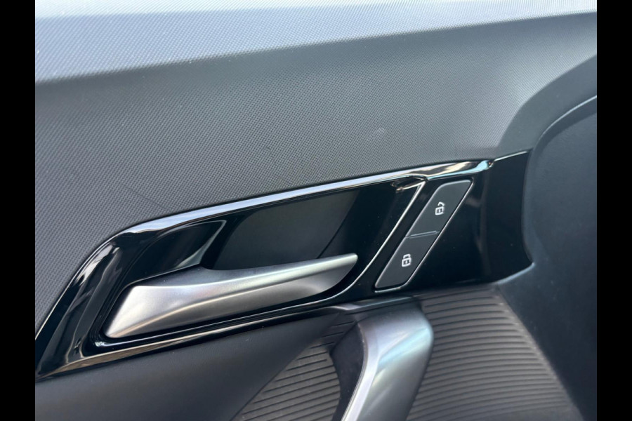 MG Mg4 electric Luxury 64 kWh |LONG RANGE | 12.000KM! | 7 JAAR GARANTIE BIJ MG| SUPER COMPLETE AUTO| RONDOMZICHT CAMERA| STOEL+ STUUR VERWARMING| DODE HOEK