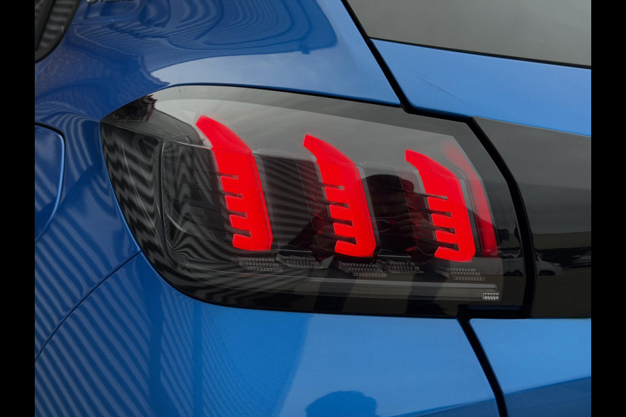Peugeot 208 1.2 PureTech GT-Line Navi|Pano|Leder|Camera|Carplay|Cruise|D-riem v.v. in 2024|Clima|N.A.P|Stoelverwarming|Nieuwe APK bij Aflevering|2e Eigenaar