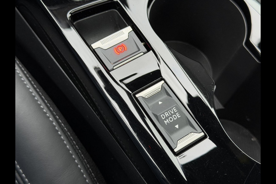 Peugeot 208 1.2 PureTech GT-Line Navi|Pano|Leder|Camera|Carplay|Cruise|D-riem v.v. in 2024|Clima|N.A.P|Stoelverwarming|Nieuwe APK bij Aflevering|2e Eigenaar