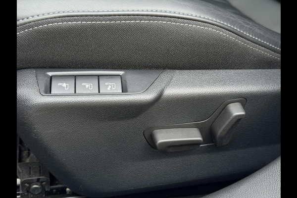 Peugeot 208 1.2 PureTech GT-Line Navi|Pano|Leder|Camera|Carplay|Cruise|D-riem v.v. in 2024|Clima|N.A.P|Stoelverwarming|Nieuwe APK bij Aflevering|2e Eigenaar