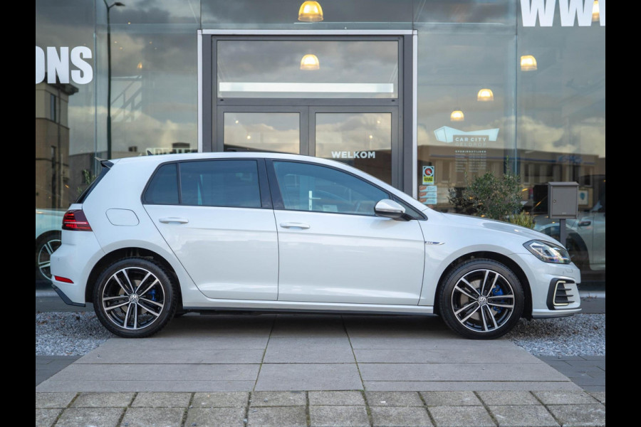 Volkswagen Golf 1.4 TSI GTE 204PK / Pano / ACC / Carplay / Virtual cockpit / Stoelverwarming
