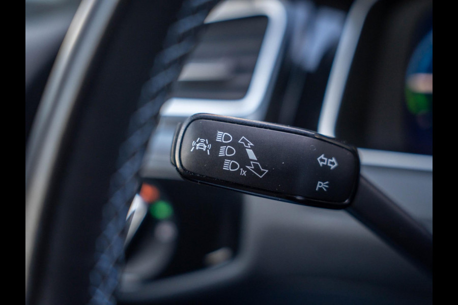 Volkswagen Golf 1.4 TSI GTE 204PK / Pano / ACC / Carplay / Virtual cockpit / Stoelverwarming