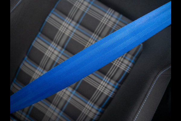 Volkswagen Golf 1.4 TSI GTE 204PK / Pano / ACC / Carplay / Virtual cockpit / Stoelverwarming