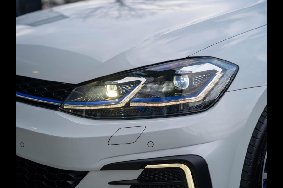 Volkswagen Golf 1.4 TSI GTE 204PK / Pano / ACC / Carplay / Virtual cockpit / Stoelverwarming