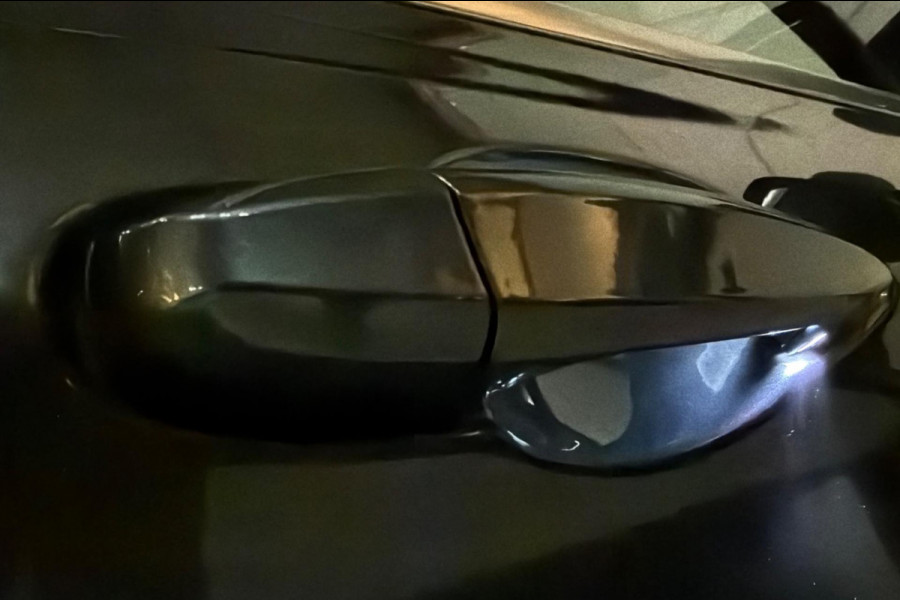 BMW X1 SDrive20i - Adaptive Cruise Control - Panoramadak - HUD - Leren Sportstoelen - Achteruitrijcamera - Afneembare Trekhaak -