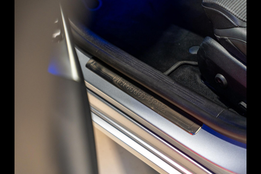 Mercedes-Benz C-Klasse Estate 180 Business Line, Pano, Apple Carplay, Ambiënte Light, Private Glas, Cam, PDC, 18"Velg, Onderhoud