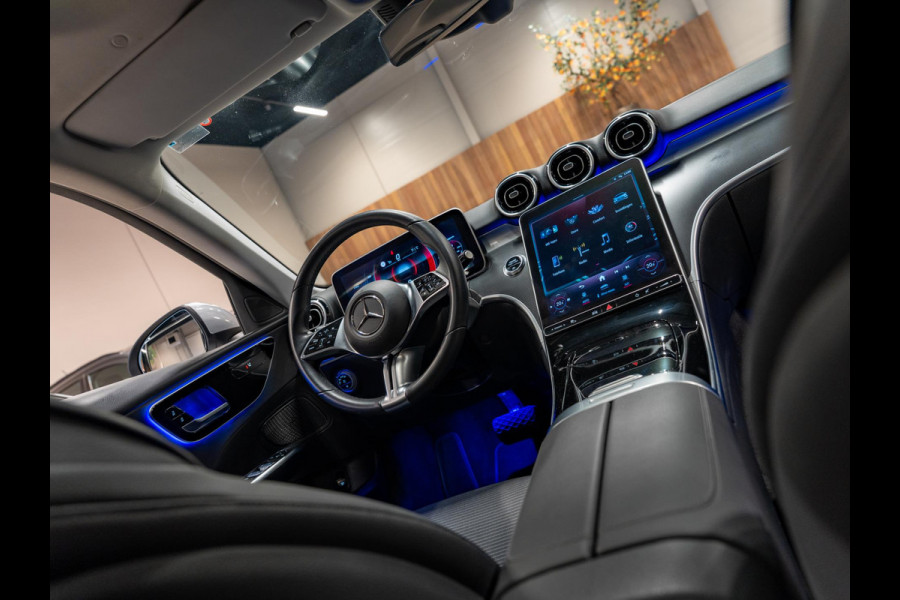 Mercedes-Benz C-Klasse Estate 180 Business Line, Pano, Apple Carplay, Ambiënte Light, Private Glas, Cam, PDC, 18"Velg, Onderhoud