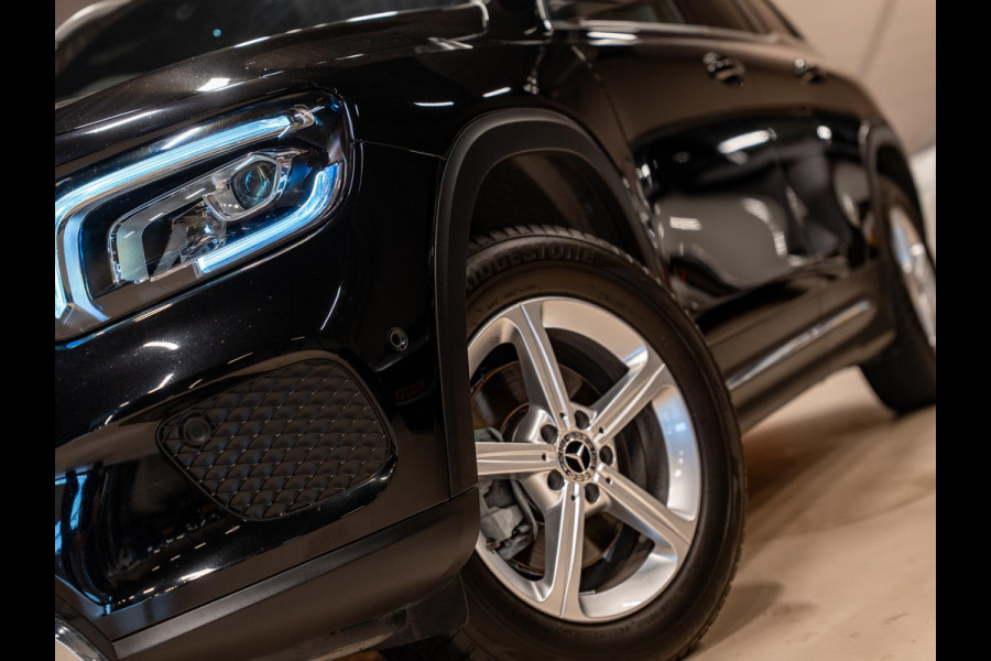 Mercedes-Benz Glb 200 Premium Plus, Pano, Widescreen, Ambiënte Light, 360 Cam, Voll Led, Cruise, Multistuur, Voll Onderhoud