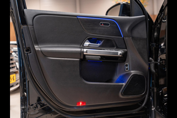 Mercedes-Benz Glb 200 Premium Plus, Pano, Widescreen, Ambiënte Light, 360 Cam, Voll Led, Cruise, Multistuur, Voll Onderhoud