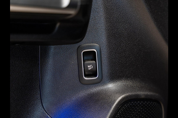 Mercedes-Benz Glb 200 Premium Plus, Pano, Widescreen, Ambiënte Light, 360 Cam, Voll Led, Cruise, Multistuur, Voll Onderhoud