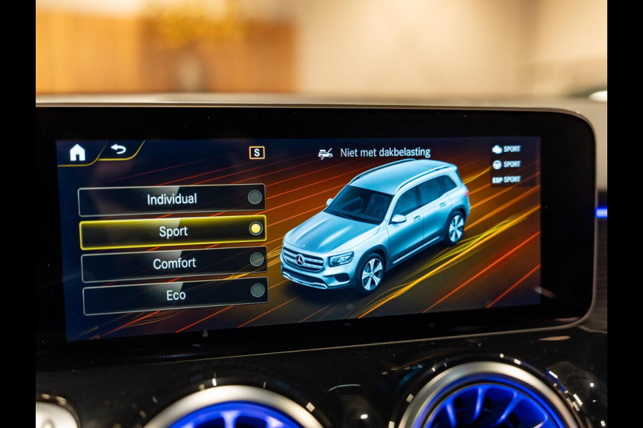 Mercedes-Benz Glb 200 Premium Plus, Pano, Widescreen, Ambiënte Light, 360 Cam, Voll Led, Cruise, Multistuur, Voll Onderhoud