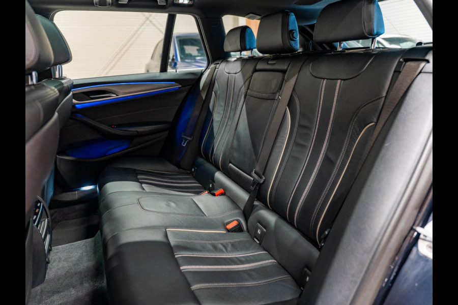 BMW 5 Serie Touring 520i High Executive M Pakket, Pano, Virtual Cockpit, Leder, 19"M Sport Velgen, Prive Glas, Volledig Onderhoud