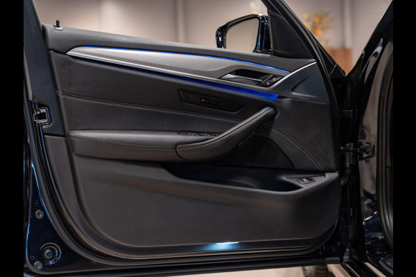 BMW 5 Serie Touring 520i High Executive M Pakket, Pano, Virtual Cockpit, Leder, 19"M Sport Velgen, Prive Glas, Volledig Onderhoud