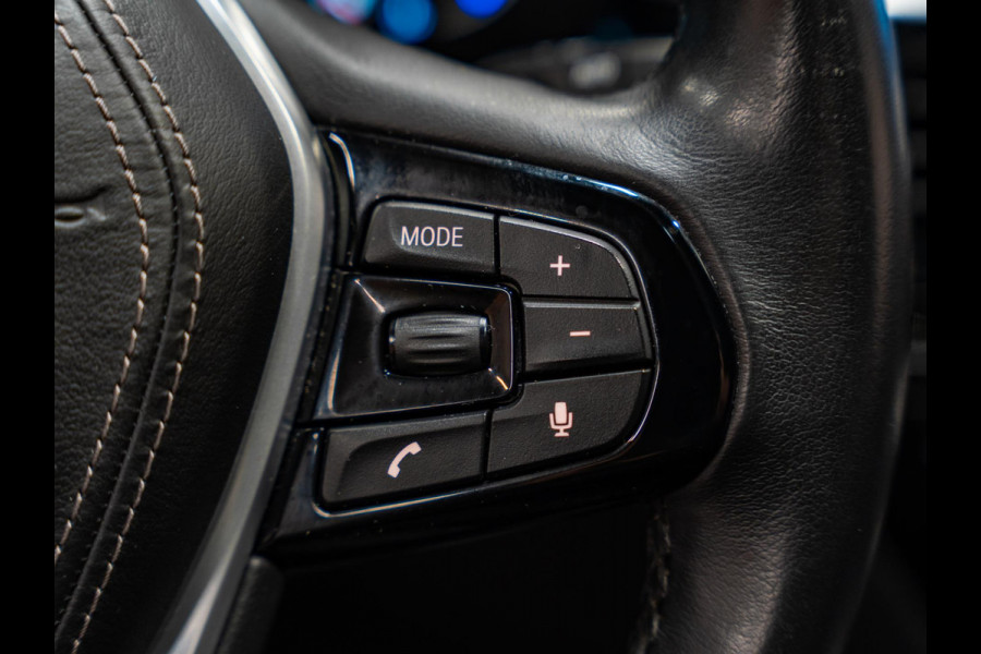 BMW 5 Serie Touring 520i High Executive M Pakket, Pano, Virtual Cockpit, Leder, 19"M Sport Velgen, Prive Glas, Volledig Onderhoud