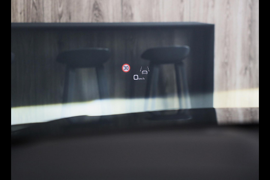 Audi Q8 55 TFSI e Quattro RSQ8 Look / Carbon / Massage / RS Zetels / 360 Camera / Memory / Pano / Matrix / 23 Inch