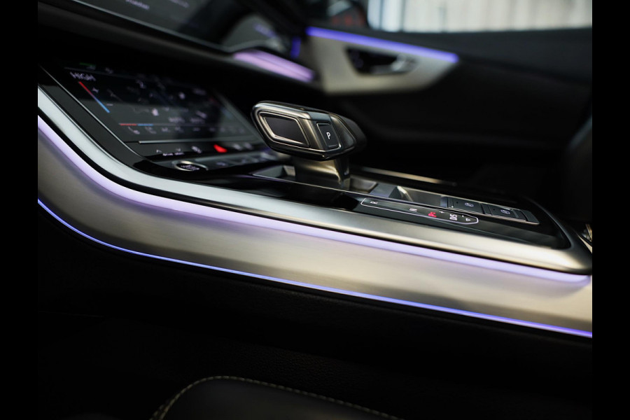 Audi Q8 55 TFSI e Quattro RSQ8 Look / Carbon / Massage / RS Zetels / 360 Camera / Memory / Pano / Matrix / 23 Inch