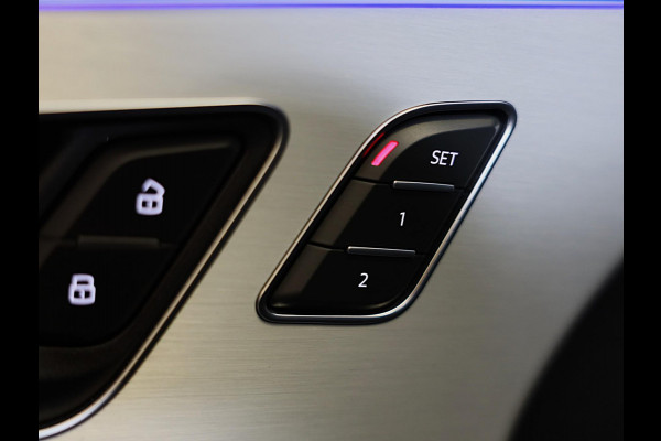 Audi Q8 55 TFSI e Quattro RSQ8 Look / Carbon / Massage / RS Zetels / 360 Camera / Memory / Pano / Matrix / 23 Inch