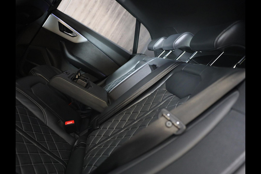 Audi Q8 55 TFSI e Quattro RSQ8 Look / Carbon / Massage / RS Zetels / 360 Camera / Memory / Pano / Matrix / 23 Inch