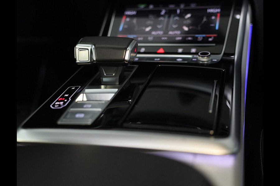 Audi Q8 55 TFSI e Quattro RSQ8 Look / Carbon / Massage / RS Zetels / 360 Camera / Memory / Pano / Matrix / 23 Inch