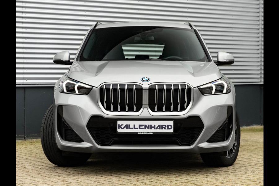 BMW X1 xDrive25e M-Sport - Trekhaak - Camera - Comfort Access