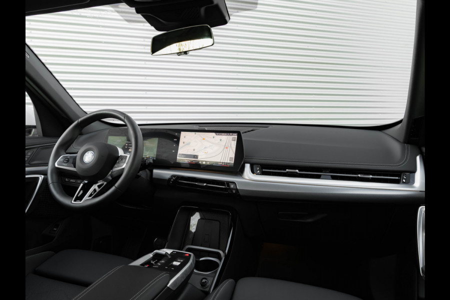 BMW X1 xDrive25e M-Sport - Pano - 19 inch - Camera - Comfort Access