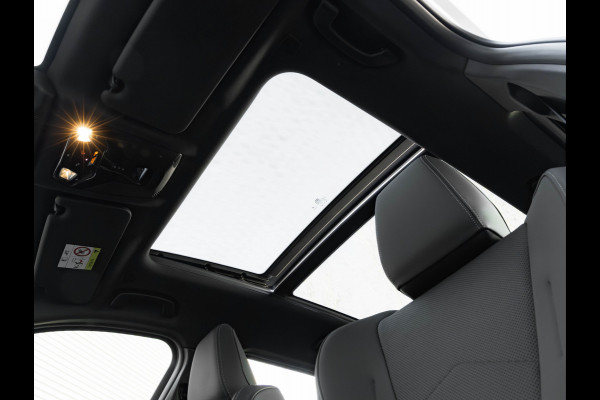 BMW X1 xDrive25e M-Sport - Pano - 19 inch - Camera - Comfort Access