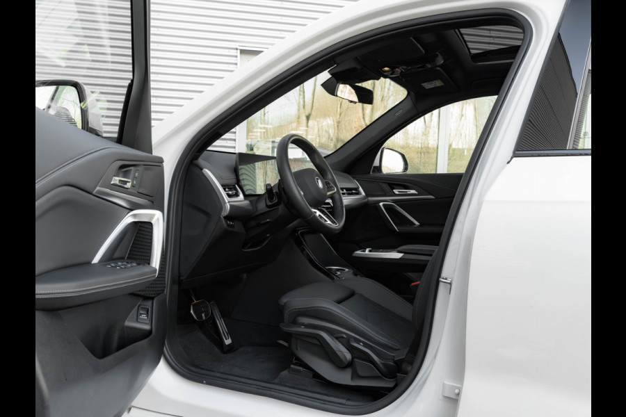 BMW X1 xDrive25e M-Sport - Pano - 19 inch - Camera - Comfort Access