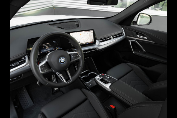 BMW X1 xDrive25e M-Sport - Pano - 19 inch - Camera - Comfort Access
