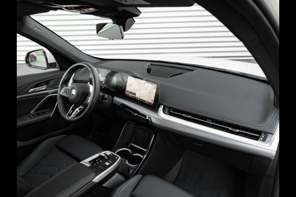 BMW X1 xDrive25e M-Sport - Pano - 19 inch - Camera - Comfort Access