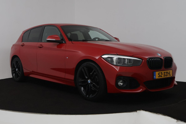 BMW 1-serie 118i Corporate Lease Executive (STOELVERWARMING, DIGITALE COCKPIT, CRUISE CONTROL, AUTOMAAT, DEALER ONDERHOUDEN)