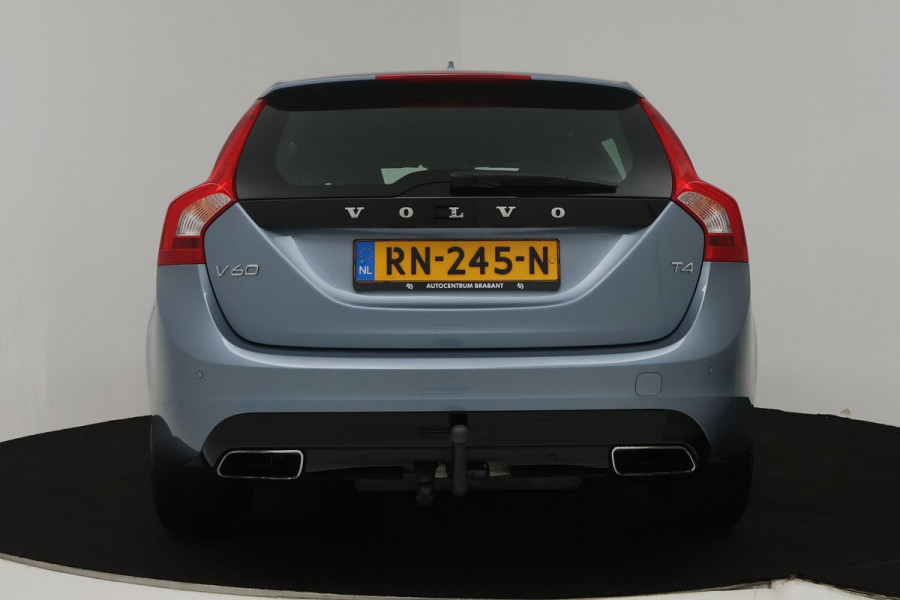 Volvo V60 2.0 T4 Polar+ Dynamic (TREKHAAK, STOELVERWARMING, NAVIGATIE, AUTOMAAT, PARKEERSENSOREN)